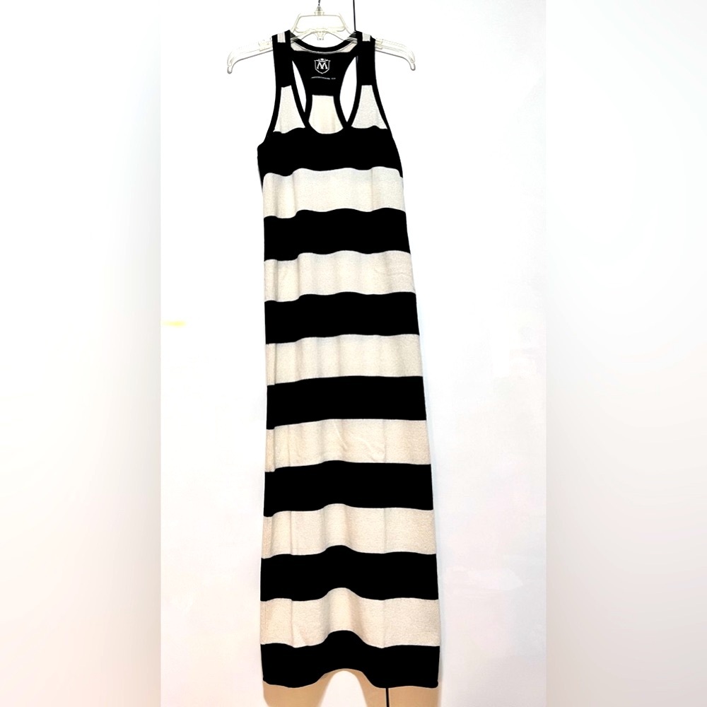 SOLD! N/A! |New~ Club Monaco~100% CASHMERE Rare~DRESS ~Black & White Stripe~ S-M